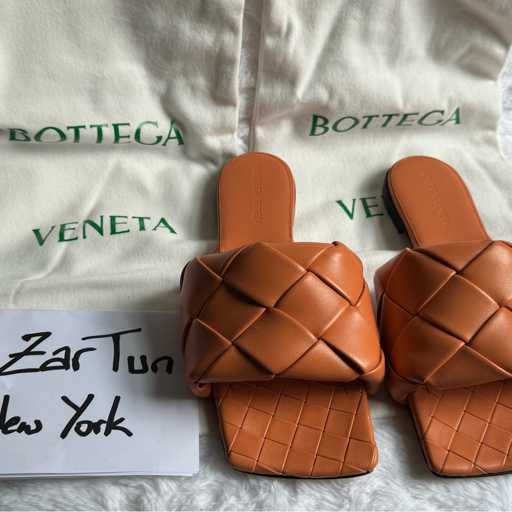 Bottega Veneta Lido Flat sandals -37